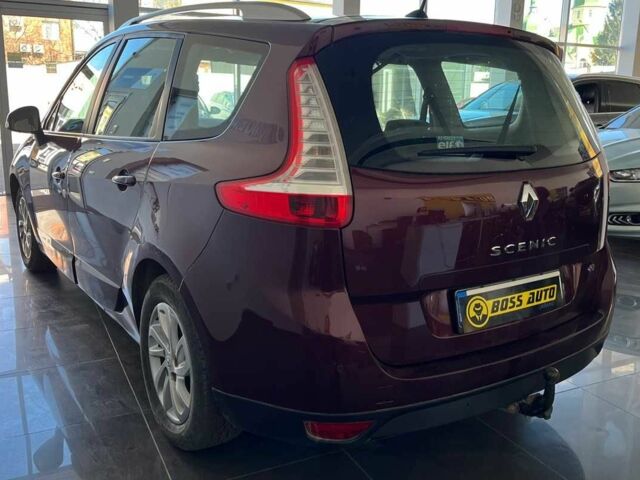 Красный Рено Сценик, объемом двигателя 1.5 л и пробегом 135 тыс. км за 12100 $, фото 5 на Automoto.ua