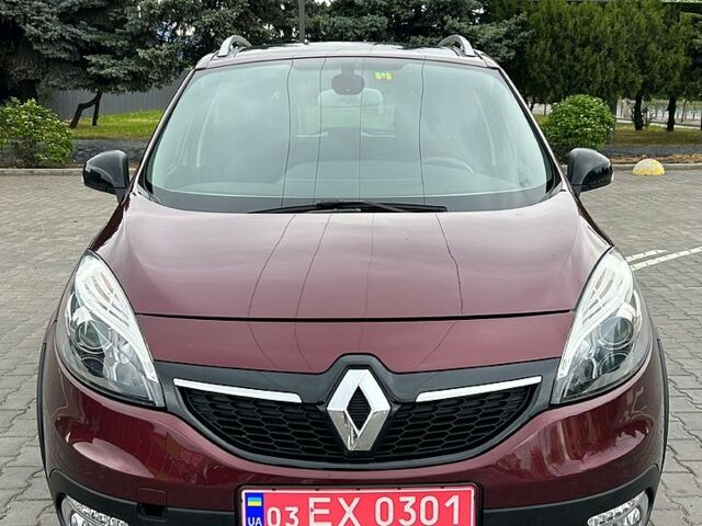 Красный Рено Сценик, объемом двигателя 1.6 л и пробегом 203 тыс. км за 8700 $, фото 4 на Automoto.ua
