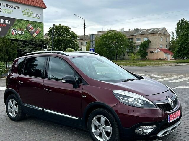 Красный Рено Сценик, объемом двигателя 1.6 л и пробегом 203 тыс. км за 8700 $, фото 3 на Automoto.ua