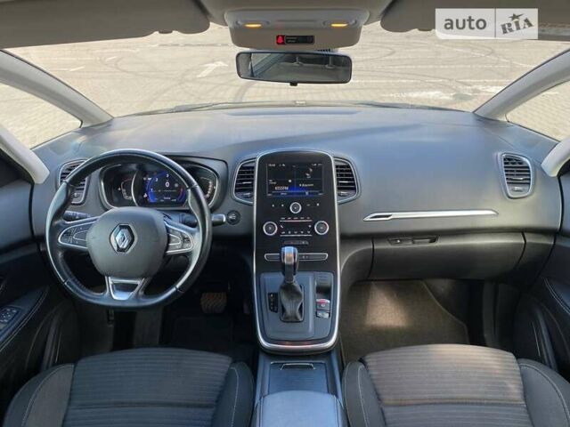 Красный Рено Сценик, объемом двигателя 1.46 л и пробегом 154 тыс. км за 15000 $, фото 16 на Automoto.ua