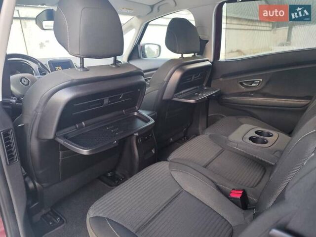 Красный Рено Сценик, объемом двигателя 1.46 л и пробегом 154 тыс. км за 14499 $, фото 14 на Automoto.ua