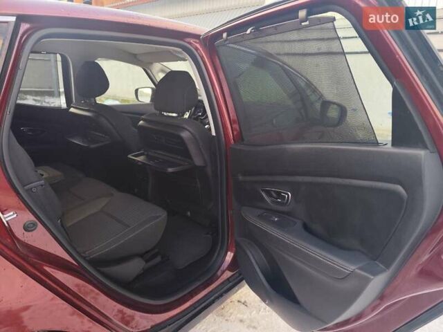 Красный Рено Сценик, объемом двигателя 1.46 л и пробегом 154 тыс. км за 14499 $, фото 20 на Automoto.ua