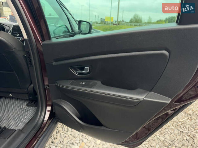 Красный Рено Сценик, объемом двигателя 1.33 л и пробегом 41 тыс. км за 16300 $, фото 43 на Automoto.ua