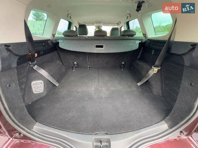 Красный Рено Сценик, объемом двигателя 1.33 л и пробегом 41 тыс. км за 16300 $, фото 46 на Automoto.ua