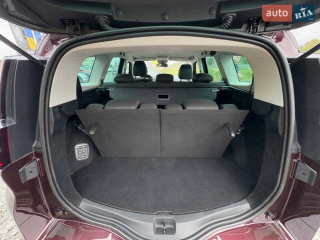 Красный Рено Сценик, объемом двигателя 1.33 л и пробегом 41 тыс. км за 16300 $, фото 44 на Automoto.ua