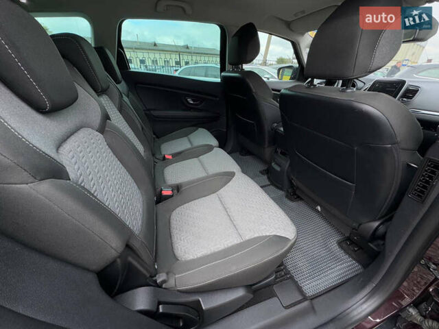 Красный Рено Сценик, объемом двигателя 1.33 л и пробегом 41 тыс. км за 16300 $, фото 41 на Automoto.ua