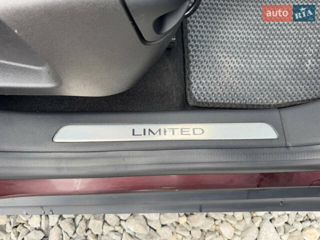 Красный Рено Сценик, объемом двигателя 1.33 л и пробегом 41 тыс. км за 16300 $, фото 35 на Automoto.ua