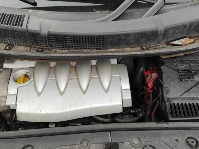 Красный Рено Сценик, объемом двигателя 1.6 л и пробегом 228 тыс. км за 4500 $, фото 16 на Automoto.ua