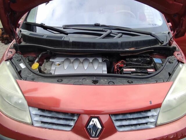 Красный Рено Сценик, объемом двигателя 1.6 л и пробегом 228 тыс. км за 4500 $, фото 15 на Automoto.ua