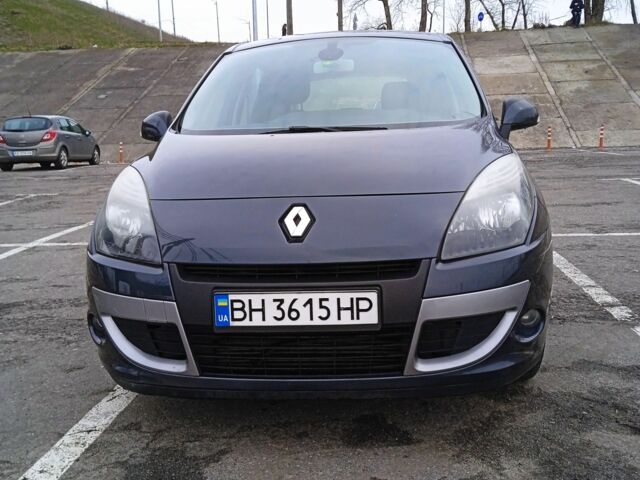 Рено Сценик 2011 в Киеве на Automoto.ua Рено Сценик, объемом двигателя 1.6 л и пробегом 195 тыс. км за 7000 $, фото 3 на Automoto.ua