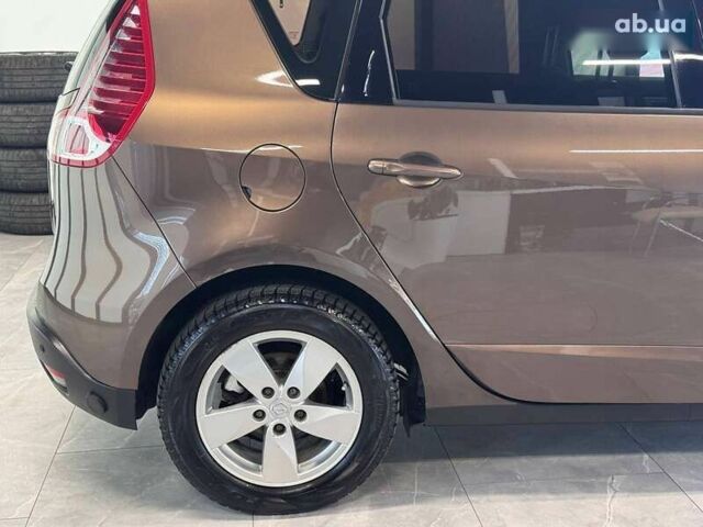 Рено Сценик, объемом двигателя 4.25 л и пробегом 174 тыс. км за 6900 $, фото 12 на Automoto.ua