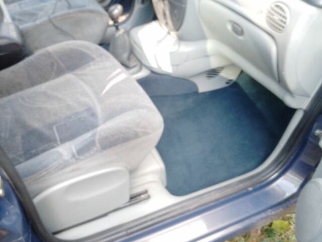 Рено Сценик, объемом двигателя 2 л и пробегом 345 тыс. км за 2800 $, фото 8 на Automoto.ua