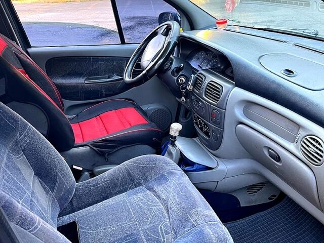 Рено Сценік, об'ємом двигуна 1.6 л та пробігом 358 тис. км за 2500 $, фото 6 на Automoto.ua