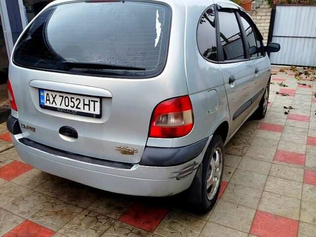 Рено Сценик, объемом двигателя 1.6 л и пробегом 300 тыс. км за 3500 $, фото 1 на Automoto.ua