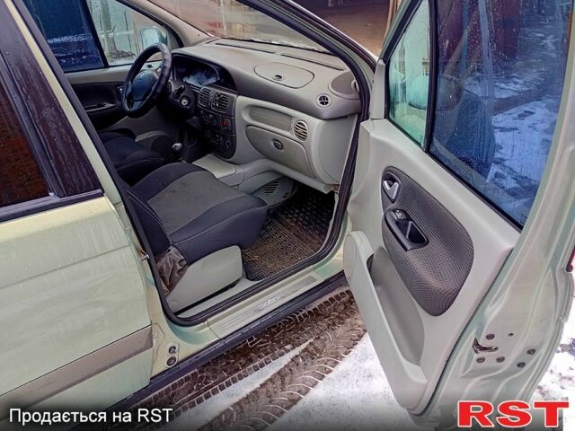 Рено Сценик, объемом двигателя 1.6 л и пробегом 250 тыс. км за 3200 $, фото 1 на Automoto.ua