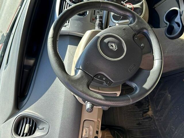 Рено Сценик, объемом двигателя 2 л и пробегом 200 тыс. км за 4000 $, фото 5 на Automoto.ua