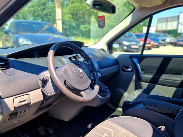 Рено Сценик, объемом двигателя 1.6 л и пробегом 180 тыс. км за 4900 $, фото 6 на Automoto.ua