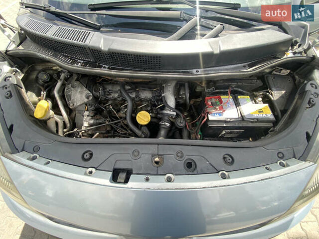 Рено Сценик, объемом двигателя 1.87 л и пробегом 212 тыс. км за 4700 $, фото 9 на Automoto.ua