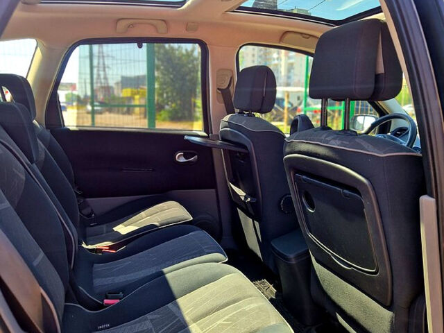 Рено Сценик, объемом двигателя 1.6 л и пробегом 180 тыс. км за 4900 $, фото 7 на Automoto.ua