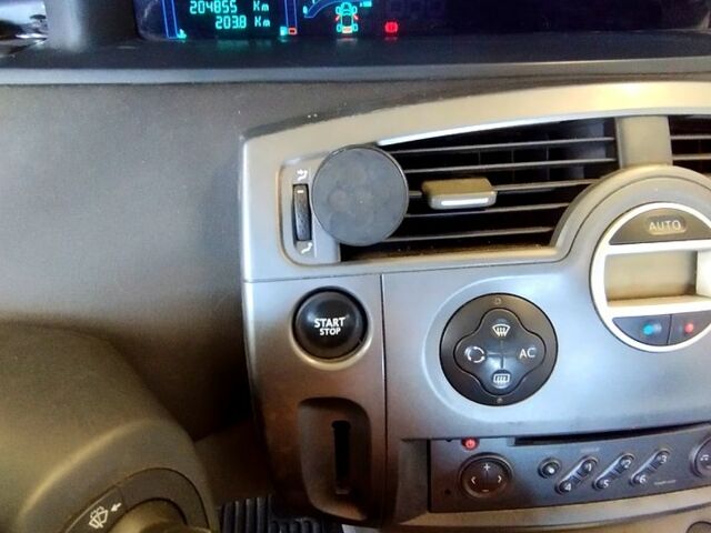 Рено Сценік, об'ємом двигуна 2 л та пробігом 0 тис. км за 5300 $, фото 1 на Automoto.ua