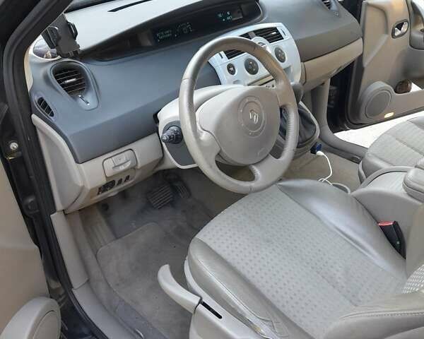 Рено Сценик, объемом двигателя 2 л и пробегом 138 тыс. км за 5200 $, фото 13 на Automoto.ua