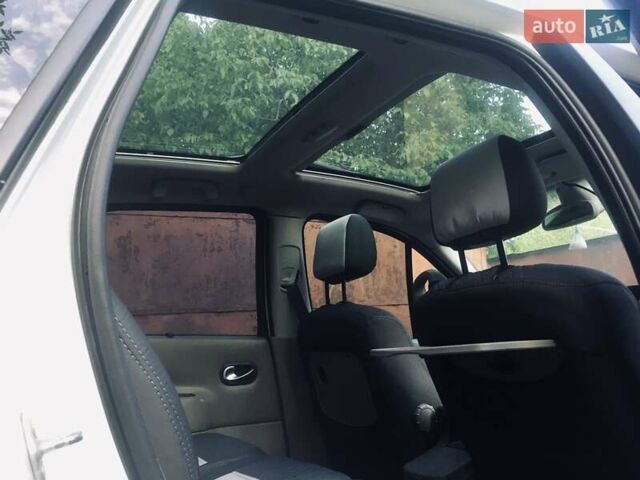 Рено Сценик, объемом двигателя 2 л и пробегом 254 тыс. км за 4300 $, фото 8 на Automoto.ua