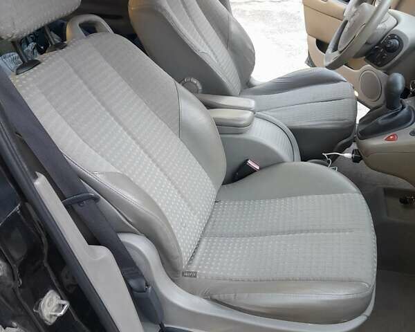 Рено Сценик, объемом двигателя 2 л и пробегом 138 тыс. км за 5200 $, фото 17 на Automoto.ua