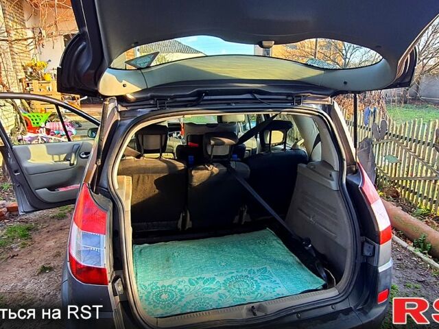 Рено Сценик, объемом двигателя 16 л и пробегом 219 тыс. км за 4500 $, фото 6 на Automoto.ua