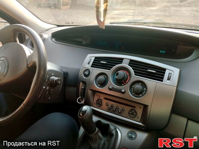 Рено Сценик, объемом двигателя 1.6 л и пробегом 0 тыс. км за 5000 $, фото 3 на Automoto.ua