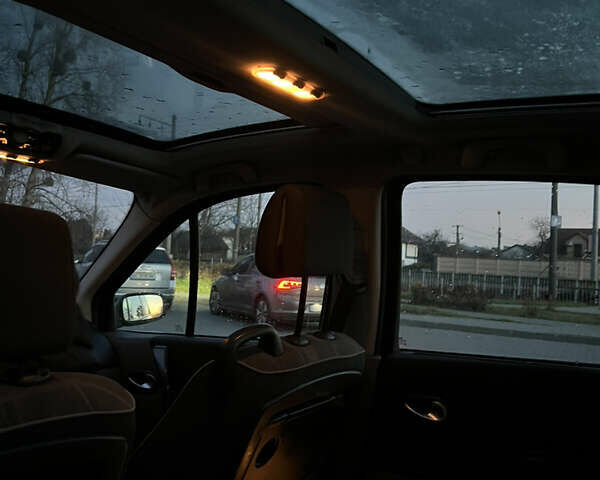 Рено Сценик, объемом двигателя 1.5 л и пробегом 270 тыс. км за 4100 $, фото 8 на Automoto.ua