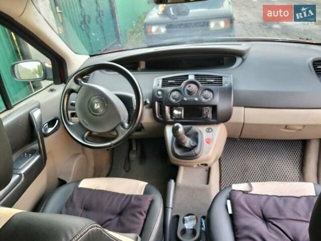 Рено Сценик 2004 в Славуте на Automoto.ua Рено Сценик, объемом двигателя 0 л и пробегом 290 тыс. км за 3500 $, фото 2 на Automoto.ua