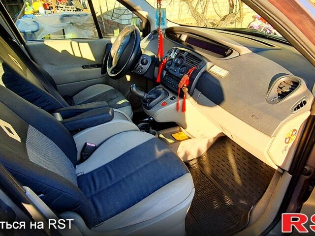 Рено Сценик, объемом двигателя 16 л и пробегом 219 тыс. км за 4500 $, фото 4 на Automoto.ua