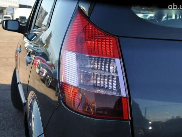 Рено Сценик, объемом двигателя 1.6 л и пробегом 138 тыс. км за 6300 $, фото 12 на Automoto.ua