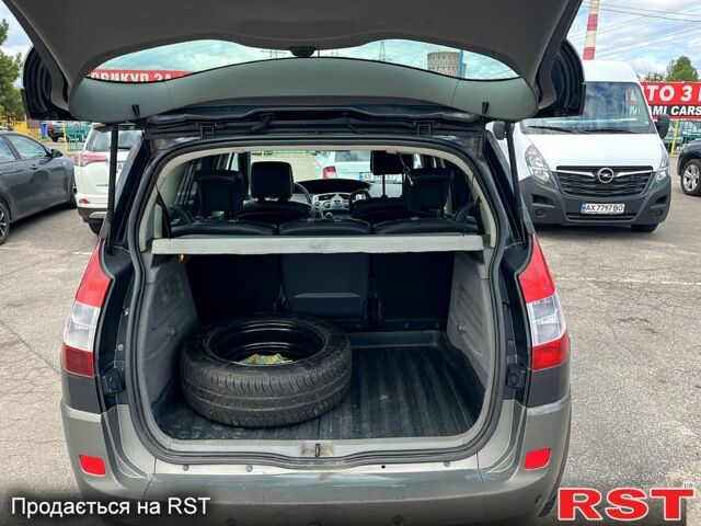 Рено Сценик, объемом двигателя 2 л и пробегом 220 тыс. км за 5000 $, фото 2 на Automoto.ua