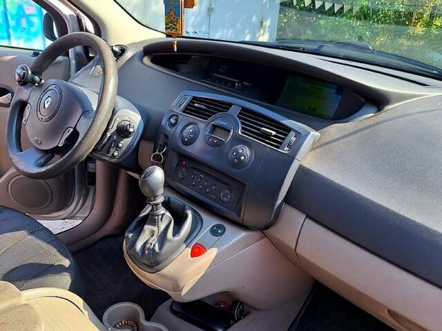 Рено Сценик, объемом двигателя 2 л и пробегом 227 тыс. км за 4500 $, фото 7 на Automoto.ua