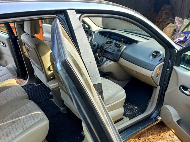Рено Сценік, об'ємом двигуна 1.6 л та пробігом 273 тис. км за 5000 $, фото 3 на Automoto.ua