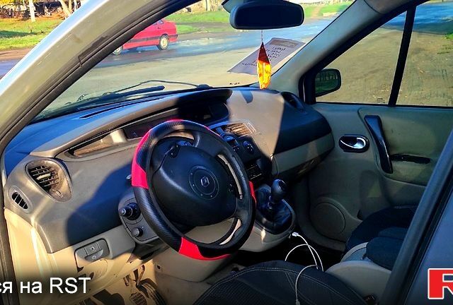 Рено Сценик, объемом двигателя 1.9 л и пробегом 258 тыс. км за 3450 $, фото 2 на Automoto.ua