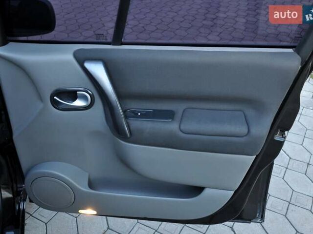 Рено Сценік, об'ємом двигуна 2 л та пробігом 283 тис. км за 3900 $, фото 27 на Automoto.ua