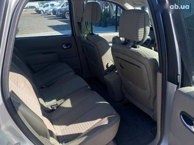 Рено Сценик, объемом двигателя 1.6 л и пробегом 248 тыс. км за 4490 $, фото 11 на Automoto.ua