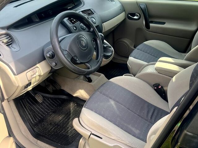 Рено Сценик, объемом двигателя 1.6 л и пробегом 136 тыс. км за 5100 $, фото 2 на Automoto.ua