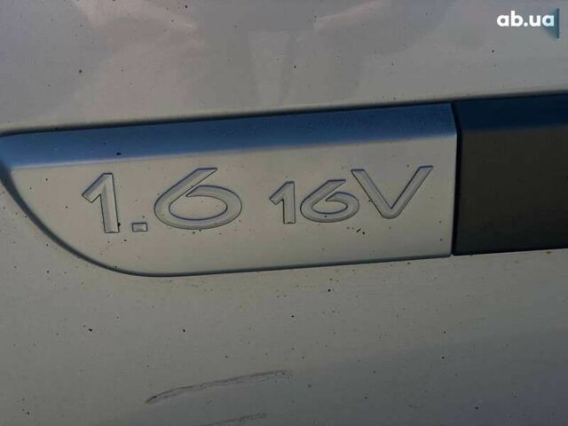 Рено Сценик, объемом двигателя 1.6 л и пробегом 248 тыс. км за 4490 $, фото 16 на Automoto.ua