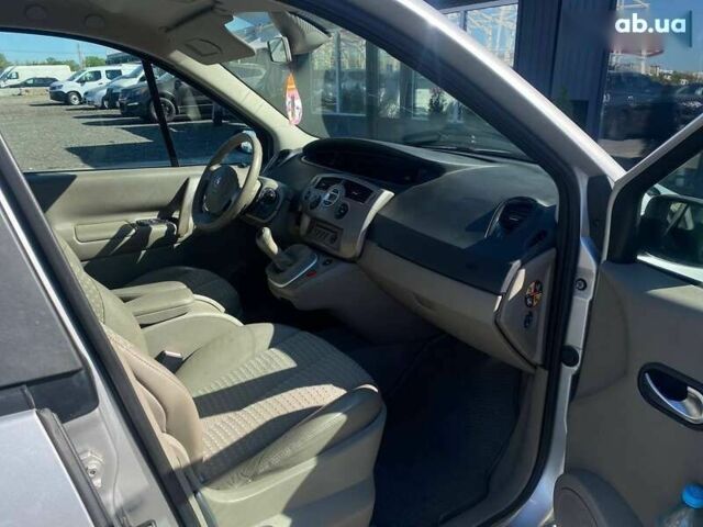 Рено Сценик, объемом двигателя 1.6 л и пробегом 248 тыс. км за 4490 $, фото 13 на Automoto.ua