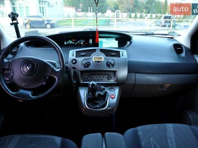 Рено Сценік, об'ємом двигуна 2 л та пробігом 283 тис. км за 3900 $, фото 30 на Automoto.ua
