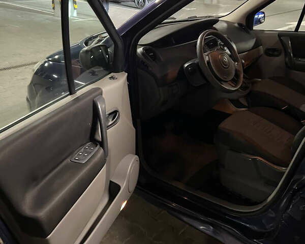 Рено Сценик, объемом двигателя 0 л и пробегом 246 тыс. км за 3950 $, фото 11 на Automoto.ua