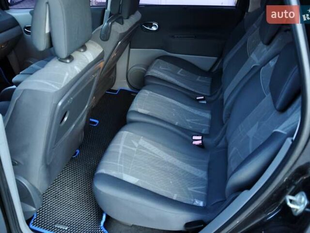 Рено Сценік, об'ємом двигуна 2 л та пробігом 283 тис. км за 3900 $, фото 21 на Automoto.ua