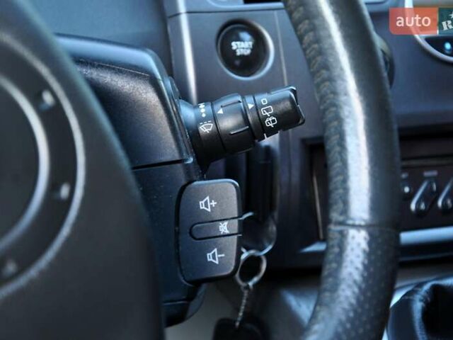 Рено Сценік, об'ємом двигуна 2 л та пробігом 283 тис. км за 3900 $, фото 36 на Automoto.ua