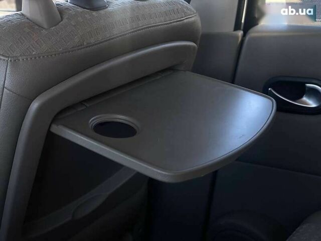 Рено Сценик, объемом двигателя 1.6 л и пробегом 248 тыс. км за 4490 $, фото 20 на Automoto.ua