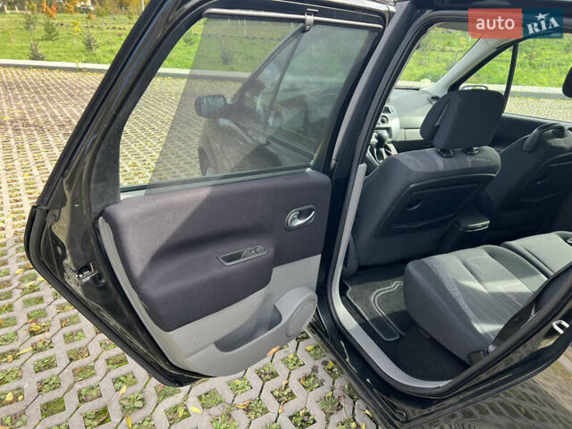 Рено Сценик, объемом двигателя 1.98 л и пробегом 199 тыс. км за 4999 $, фото 21 на Automoto.ua