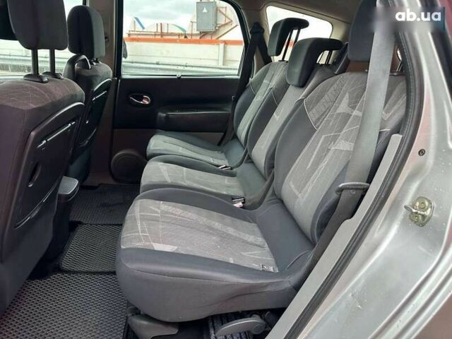 Рено Сценик, объемом двигателя 1.5 л и пробегом 302 тыс. км за 4690 $, фото 8 на Automoto.ua