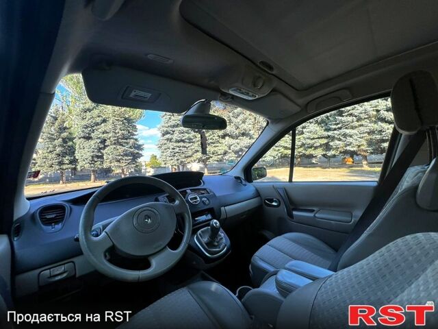 Рено Сценик, объемом двигателя 1.6 л и пробегом 172 тыс. км за 5000 $, фото 3 на Automoto.ua